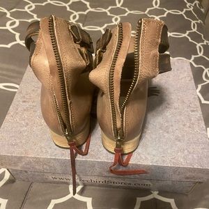 Womens size 9 Mary Jane freebird booties.